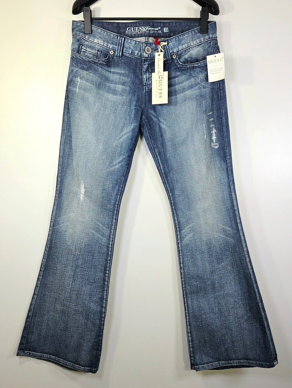 NWT GUESS DAREDEVIL FLARE JEANS.